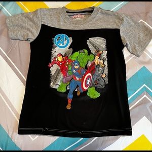 Avengers T-Shirt Size 4
